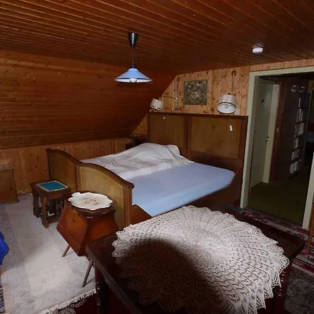 Altes Jagdhaus Holiday home Stadtkyll
